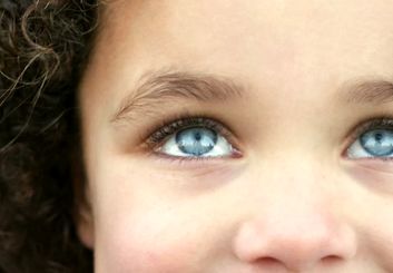 خطرناک‌ترین تغییراتی که سلامت چشم شما را تهدید می‌کنند