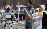ربات Hubo مشعل المپیک زمستانی 2018 را حمل کرد
