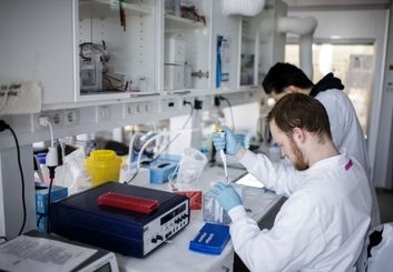 واکسن کرونا فایزر در نتایج بالینی 90 درصد موفق بوده است