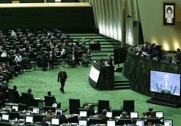 دو نماینده مجلس: با حذف قیمت‌ مسکن و خودرو از آگهی ها، شفافیت از بین رفته بود