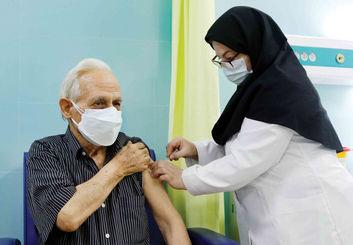 همزمان در فوتی کرونا و واکسیناسیون رکورد زدیم!