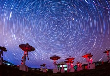 کشف سیگنال‌های رادیویی مرموز در مرکز کهکشان راه شیری