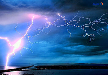 نحوه شکل‌گیری رعدوبرق