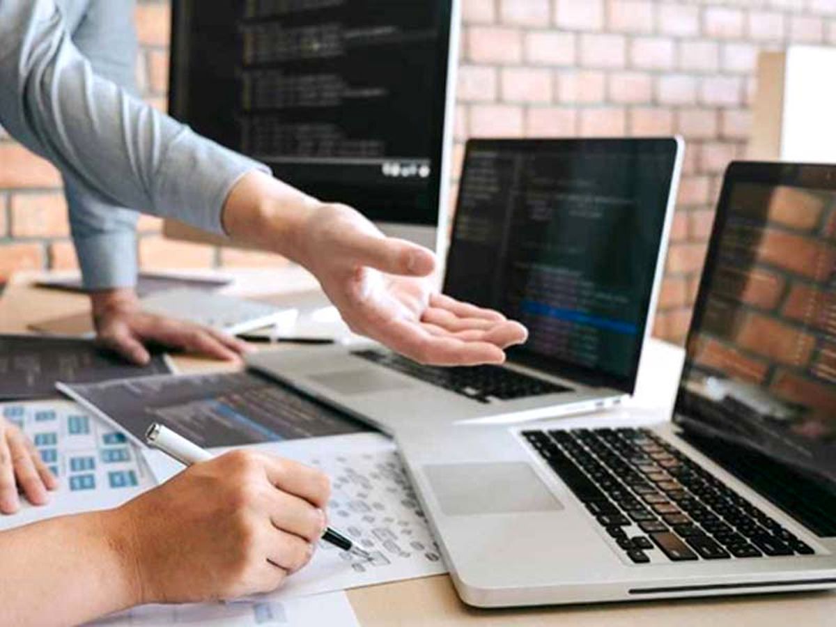 برنامه نویسی فرانتاند یا بکاند، کدام را یاد بگیریم؟