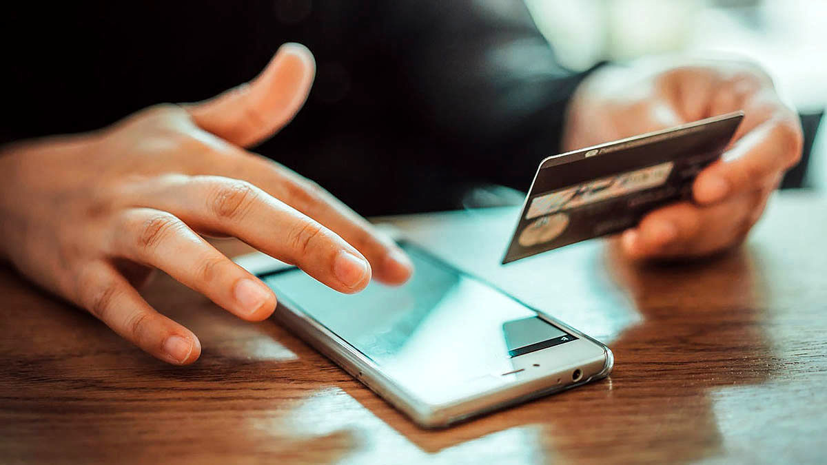 سقف کارت به کارت ۱۰ میلیون تومان شد